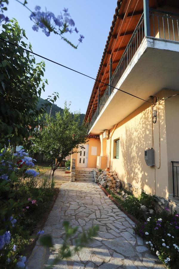 Cosy Budget Rooms To Rent In Ipsos Corfu ภายนอก รูปภาพ